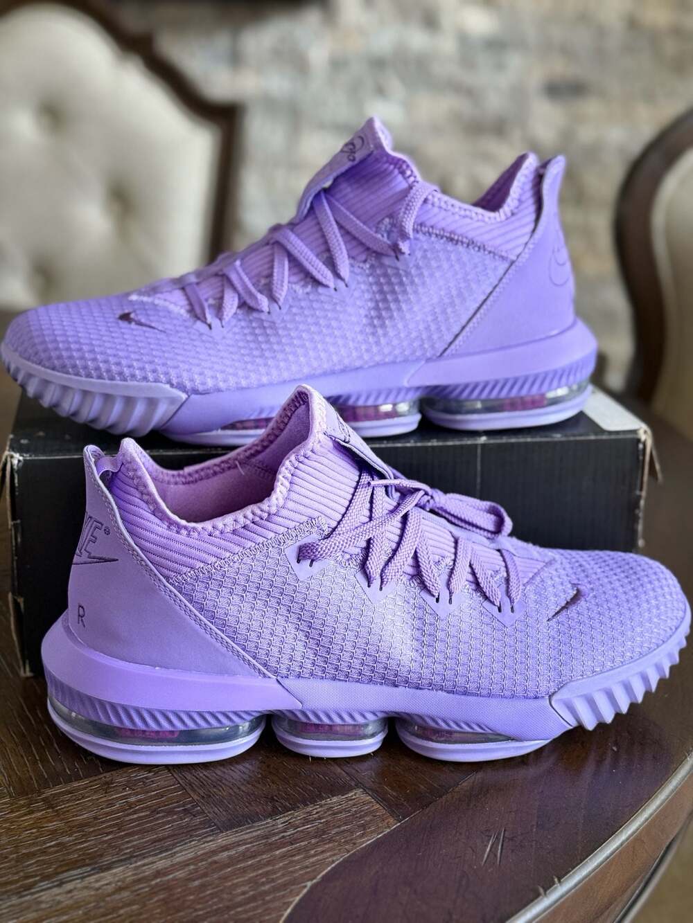Nike LeBron 16 Low Atomic Purple Basketball Shoes CI2668-500 Size 12 New!!